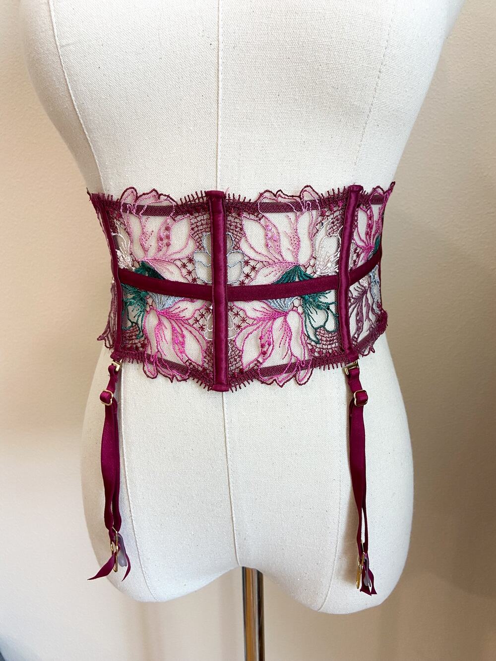 Victoria's Secret Burgundy Lace Garter Belt XS/S Floral Sexy Dainty